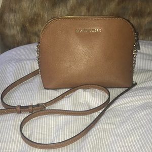 🔆🔆Michael Kors🔆🔆 Cindy dome crossbody🔆🔆